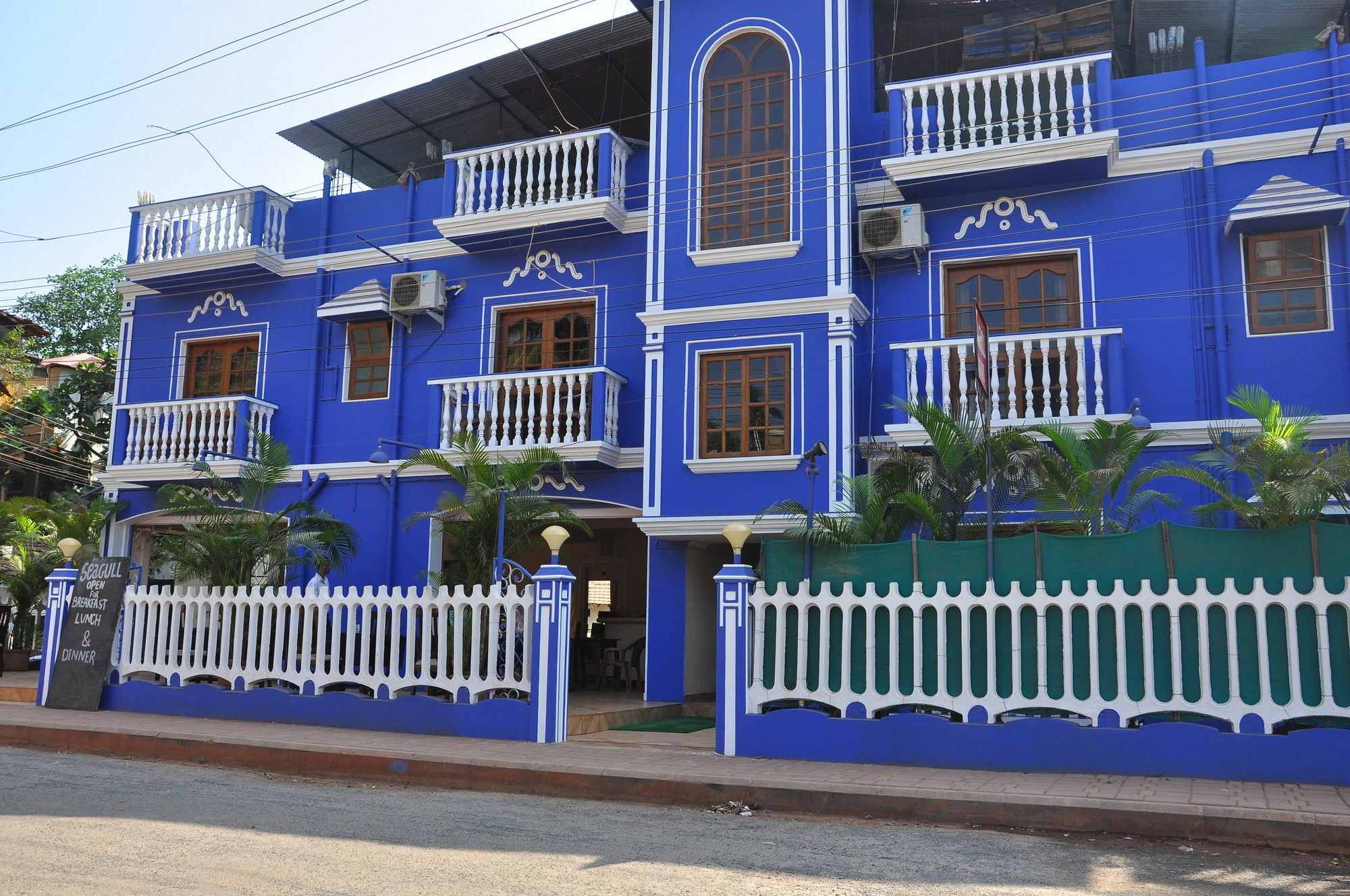 Hotel Seagull Калангут Экстерьер фото